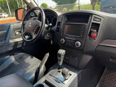 Mitsubishi Pajero 3.2 DI-D 16V aut. 3p. Instyle DPF (3)
