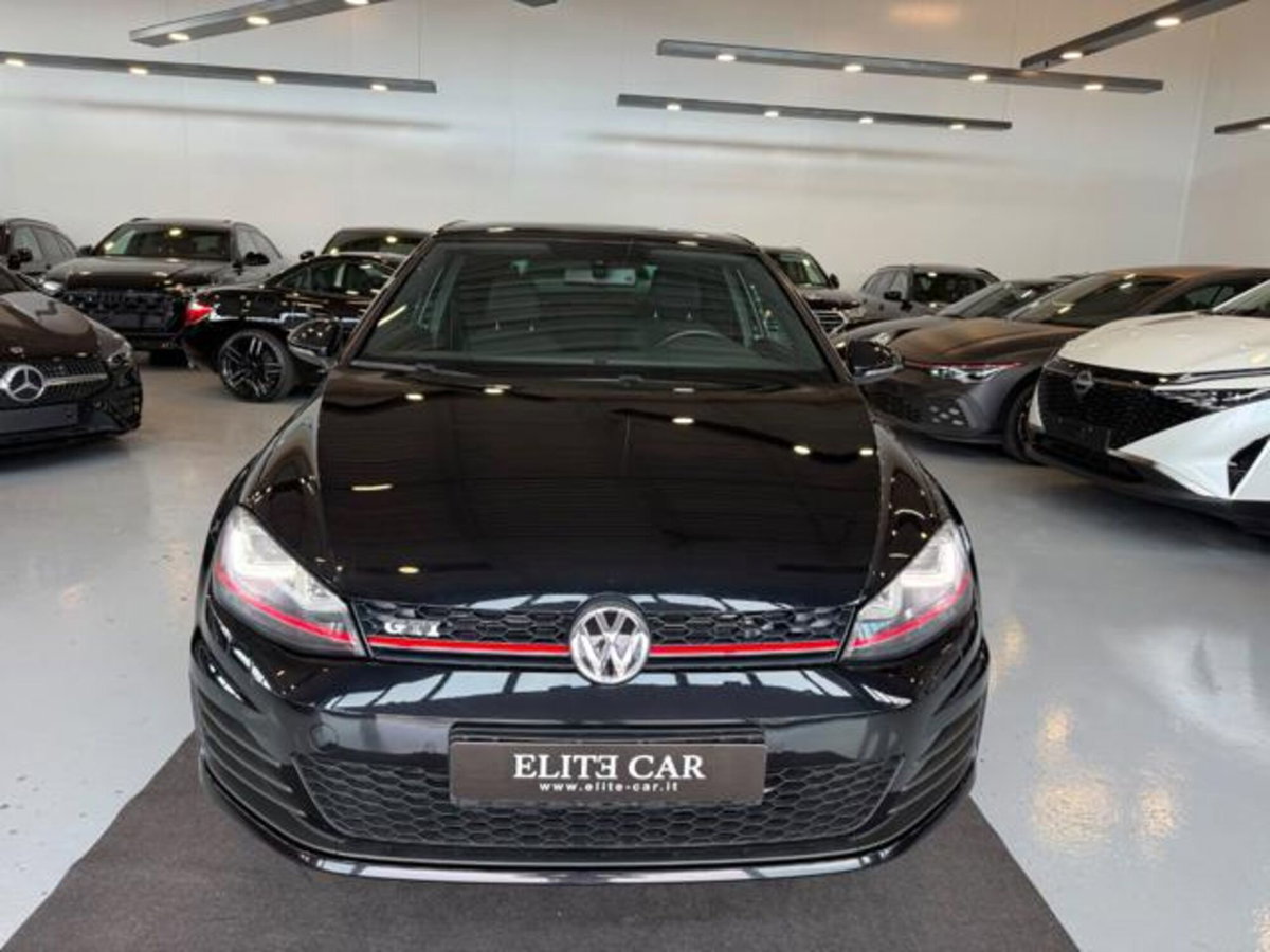 Volkswagen Golf GTI Performance 2.0 TSI DSG 3p. BlueMotion Technology (2)
