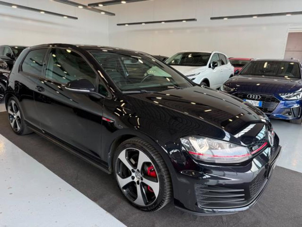 Volkswagen Golf GTI Performance 2.0 TSI DSG 3p. BlueMotion Technology (4)
