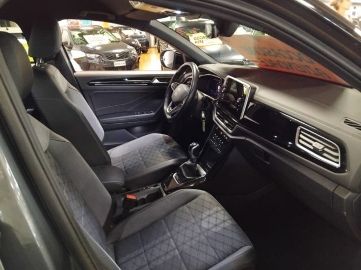 Volkswagen T-Roc 1.0 TSI R-Line (11)