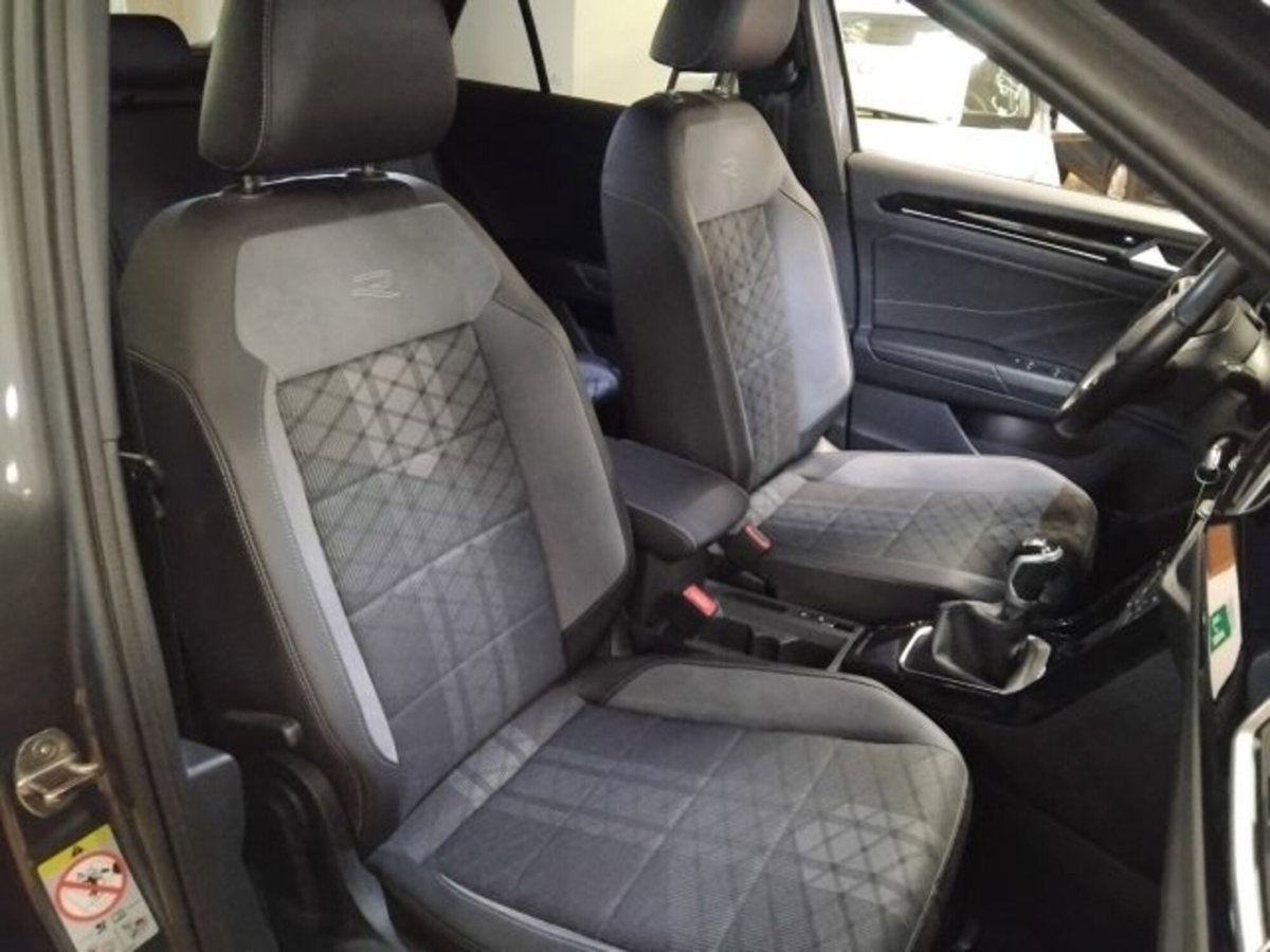 Volkswagen T-Roc 1.0 TSI R-Line (12)