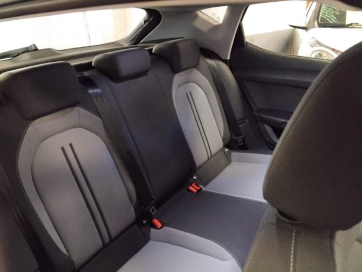 SEAT Leon 2.0 tdi Business 150cv dsg (11)