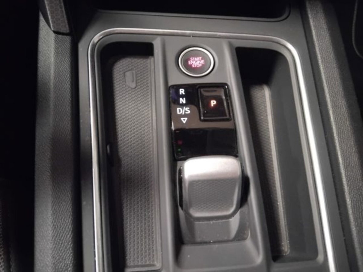 SEAT Leon 2.0 tdi Business 150cv dsg (19)