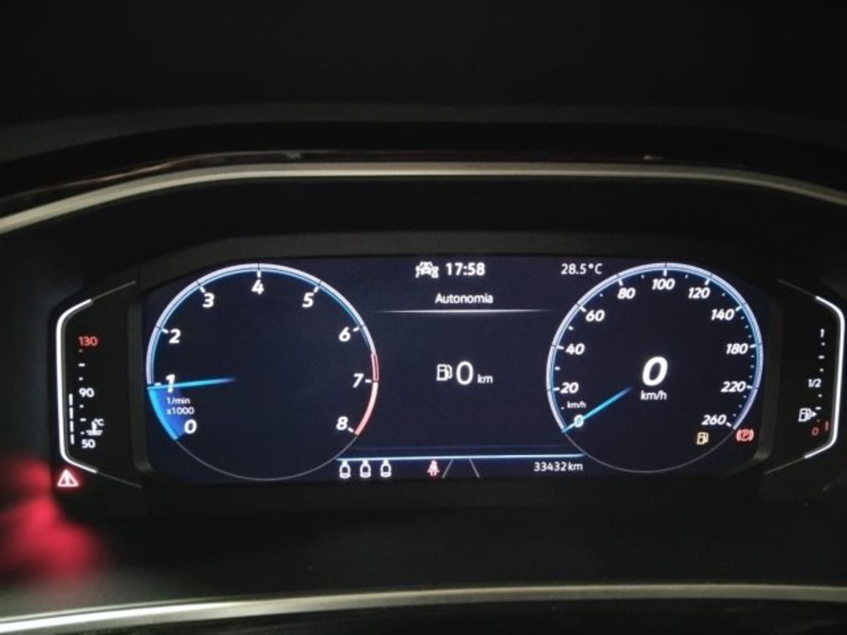 Volkswagen T-Roc 1.0 TSI R-Line (15)