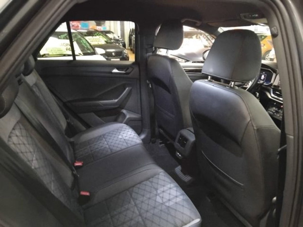 Volkswagen T-Roc 1.0 TSI R-Line (9)