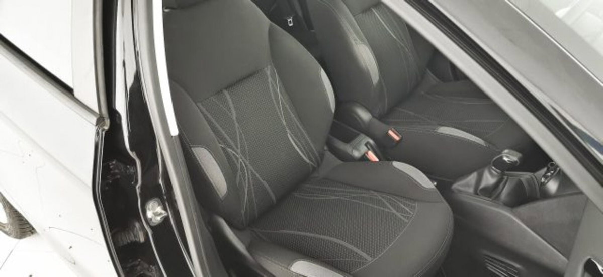 Peugeot 208 VTi 82 CV 5 porte Active (10)