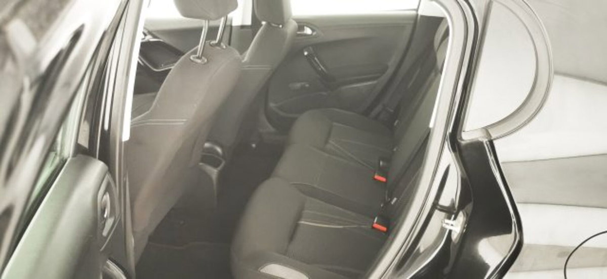 Peugeot 208 VTi 82 CV 5 porte Active (15)