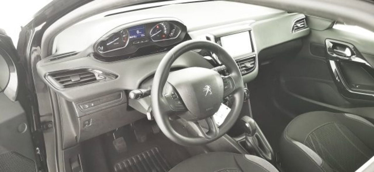 Peugeot 208 VTi 82 CV 5 porte Active (20)