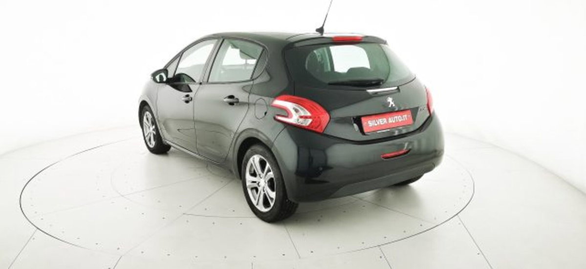 Peugeot 208 VTi 82 CV 5 porte Active (4)
