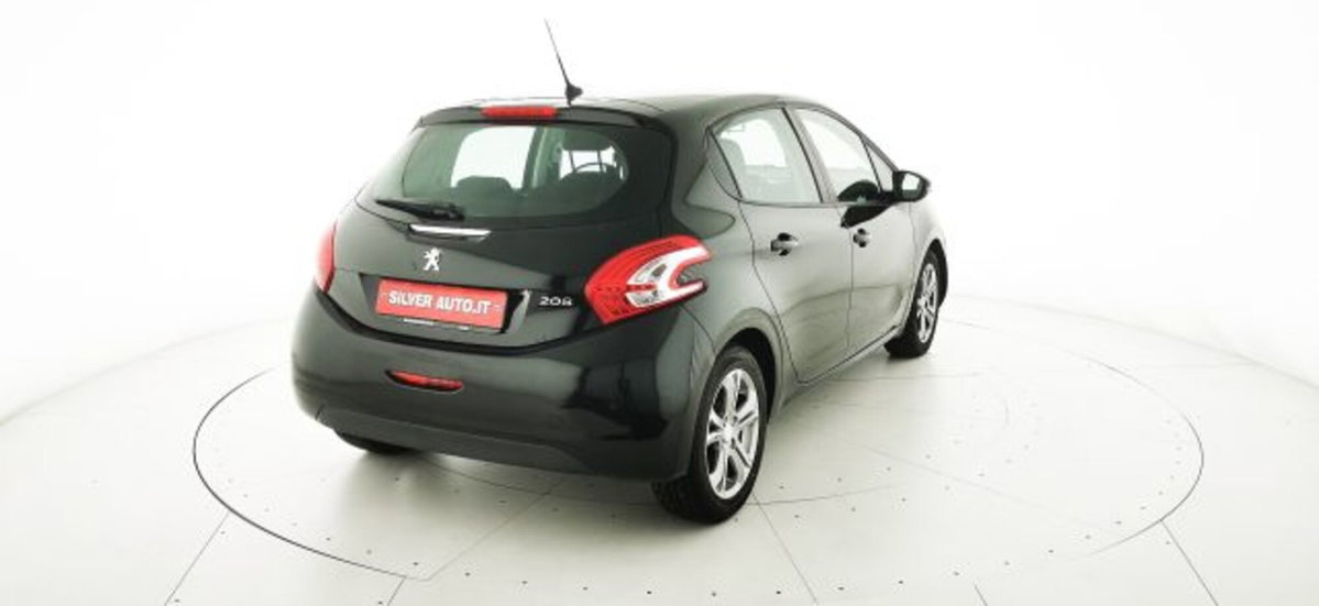 Peugeot 208 VTi 82 CV 5 porte Active (6)