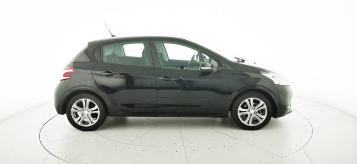 Peugeot 208 VTi 82 CV 5 porte Active (7)
