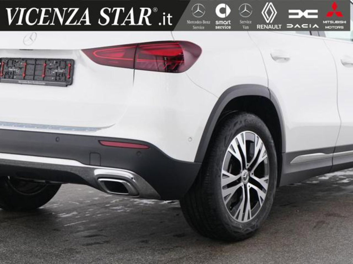 Mercedes-Benz GLA SUV 180 Advanced auto (4)