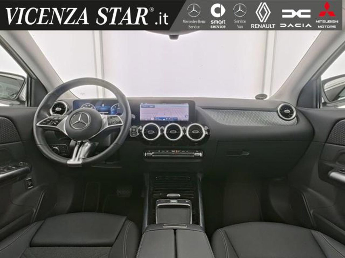 Mercedes-Benz GLA SUV 180 Advanced auto (5)