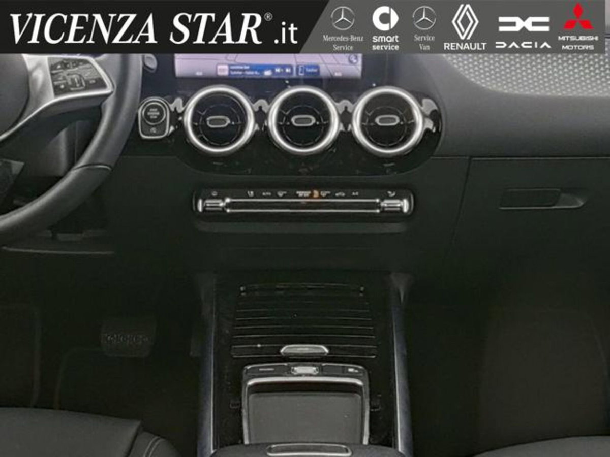 Mercedes-Benz GLA SUV 180 Advanced auto (7)