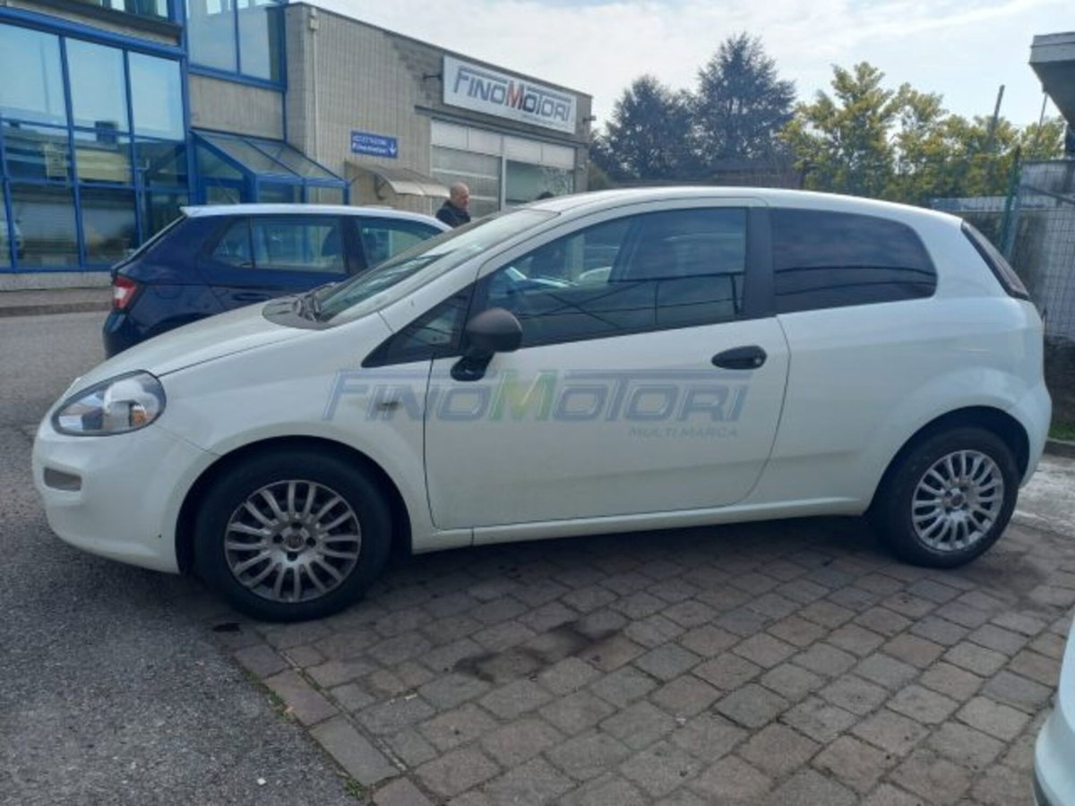 Fiat Punto 1.3 MJT II 75 CV 3 porte Easy (4)