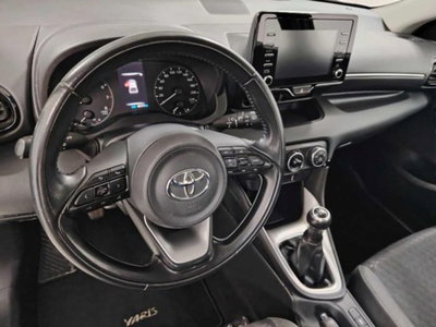 Toyota Yaris 1.0 5 porte Trend (5)