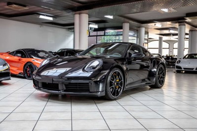 Porsche 911 Cabrio Cabrio 3.7 Turbo S auto (3)