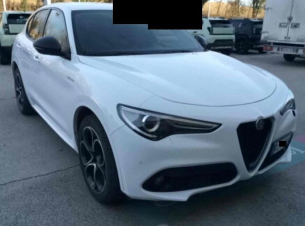 Alfa Romeo Stelvio Stelvio 2.2 Turbodiesel 210 CV AT8 Q4 Veloce (2)