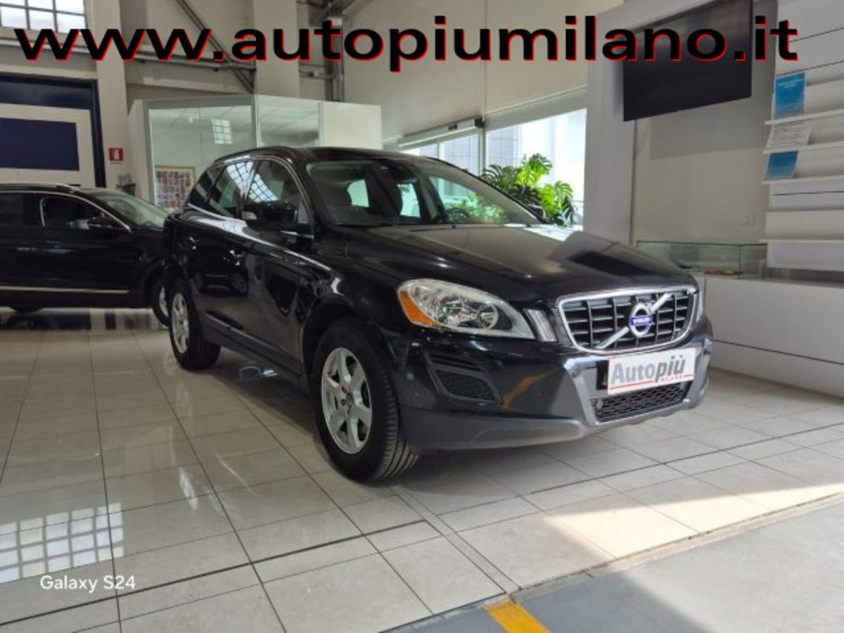 Volvo XC60 D4 AWD Geartronic Kinetic (3)