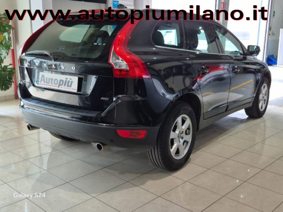 Volvo XC60 D4 AWD Geartronic Kinetic (4)