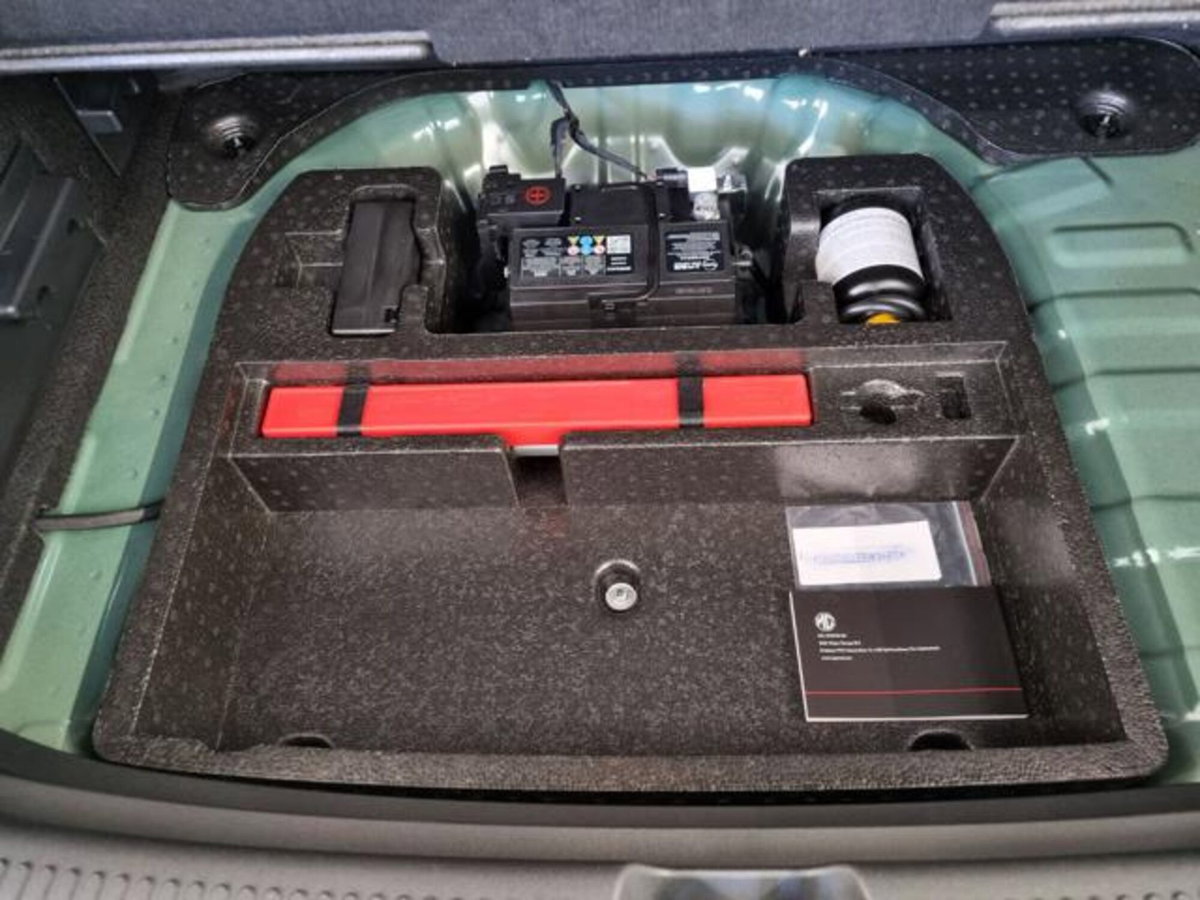 Mg ZS ZS 1.5 Luxury (16)