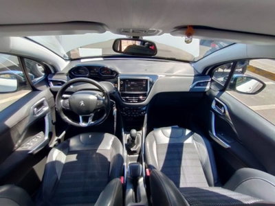 Peugeot 2008 82 Allure (9)