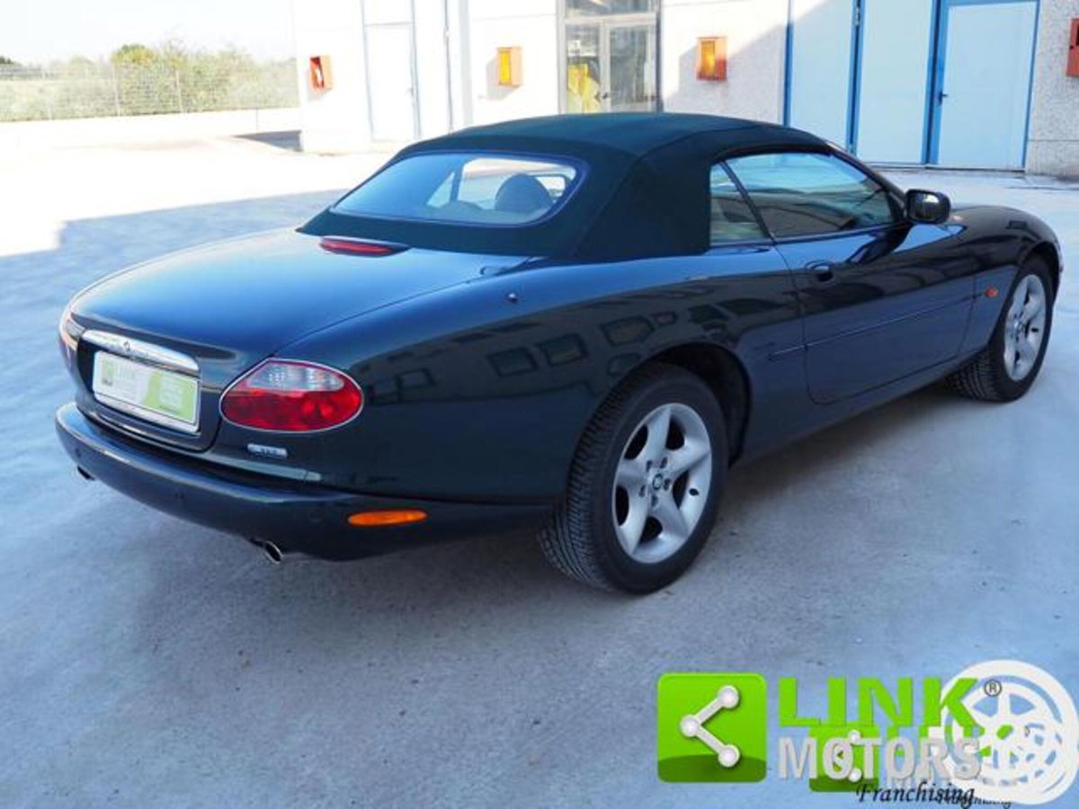 Jaguar XK8 4.0 Convertibile (5)