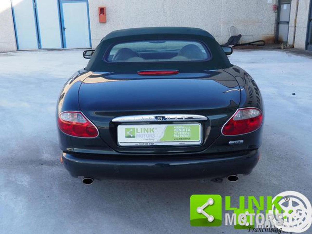 Jaguar XK8 4.0 Convertibile (6)