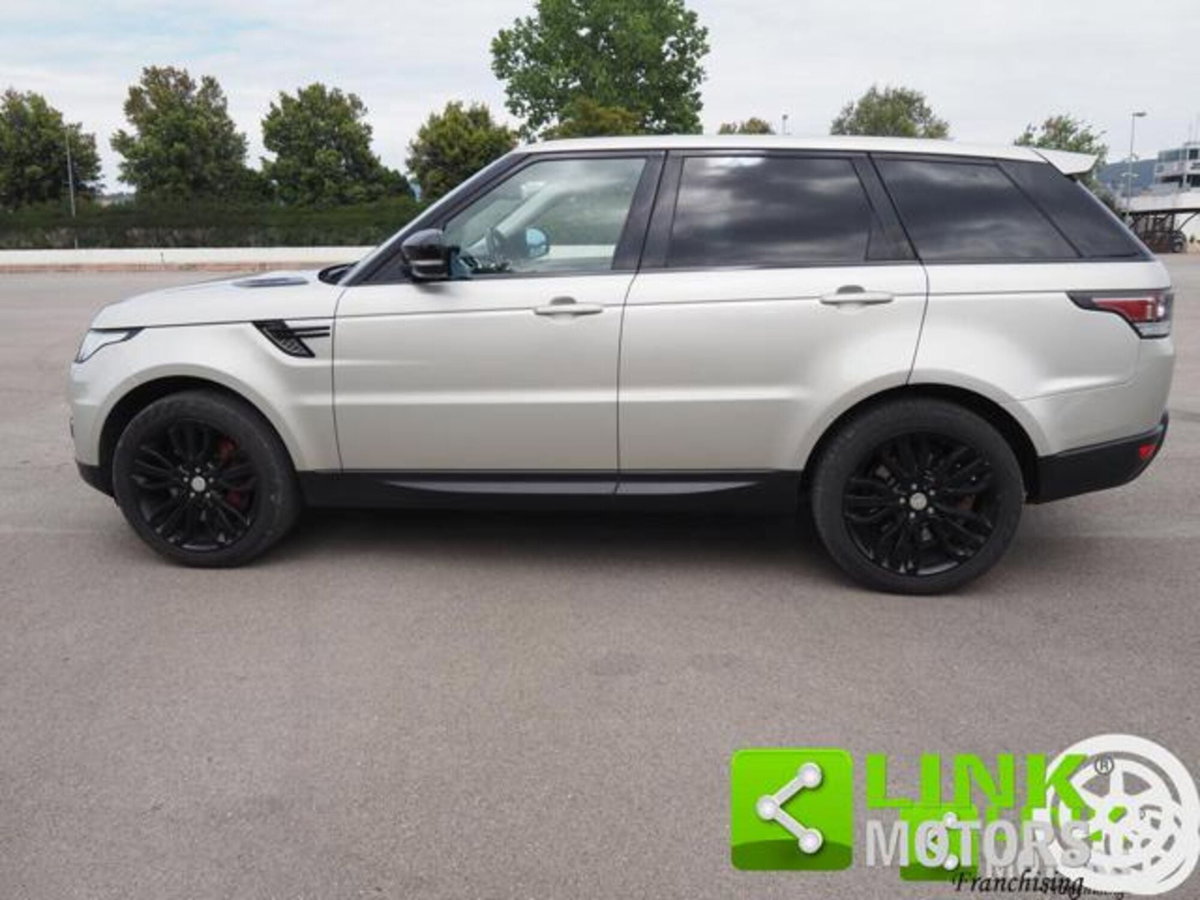 Land Rover Range Rover Sport 3.0 SDV6 HSE (8)