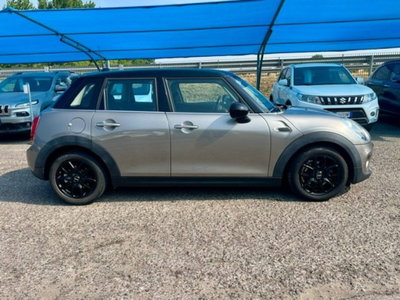 MINI Mini 1.5 Cooper D Hype 5 porte (6)