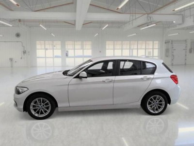 BMW Serie 1 116d 2.0 116CV cat 5 porte Attiva DPF (4)