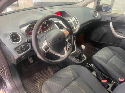 Ford Fiesta 1.2 82 CV 5 porte Titanium (7)