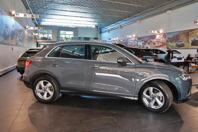 Audi Q3 35 2.0 tdi Business Advanced s-tronic (10)