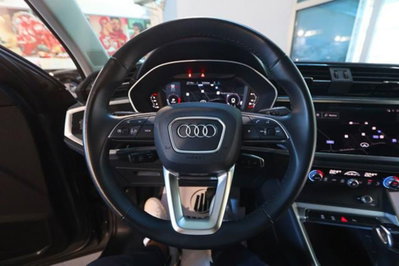 Audi Q3 35 2.0 tdi Business Advanced s-tronic (19)