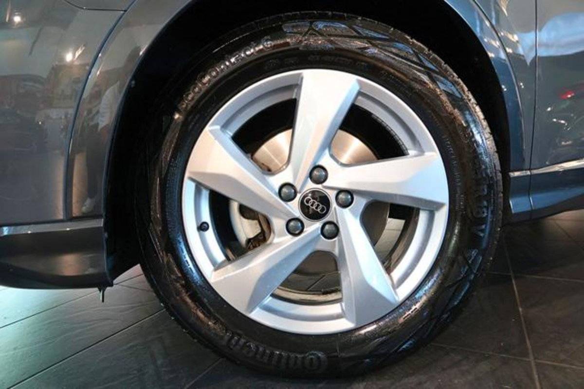 Audi Q3 35 2.0 tdi Business Advanced s-tronic (6)