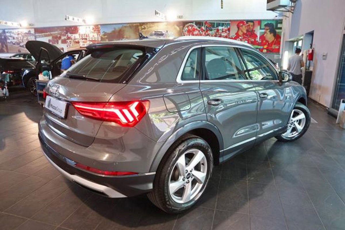 Audi Q3 35 2.0 tdi Business Advanced s-tronic (9)