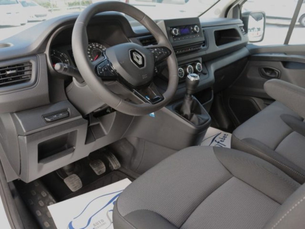 Renault Trafic Furgone van T30 2.0 blue dci 110cv L2H1 (7)