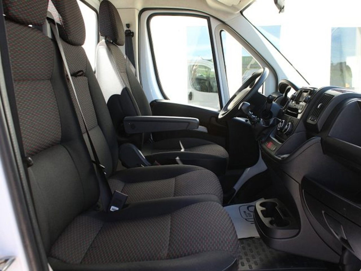 Peugeot Boxer Telaio 335 2.2 BlueHDi 140 S&S PL Cassonato Premium (11)