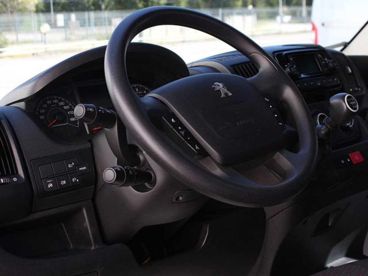 Peugeot Boxer Telaio 335 2.2 BlueHDi 140 S&S PL Cassonato Premium (8)