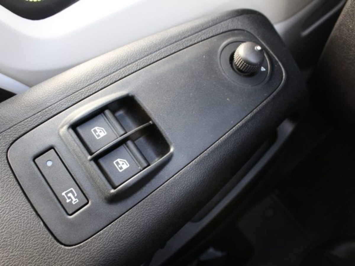 Fiat Ducato Furgone Vetrato 35 MH2 2.2 mjt3 140cv  serie 8 (13)