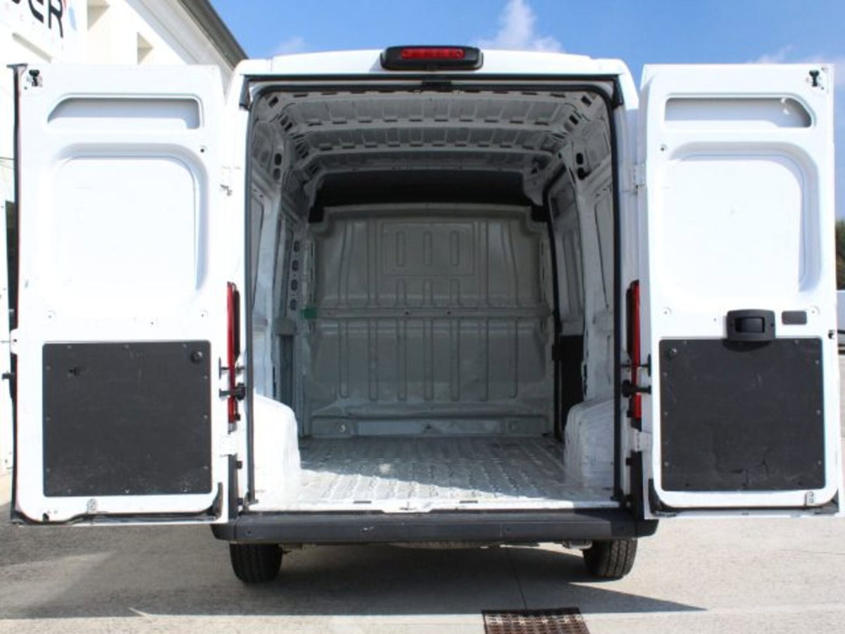 Fiat Ducato Furgone Vetrato 35 MH2 2.2 mjt3 140cv  serie 8 (4)