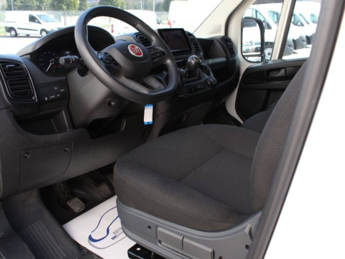 Fiat Ducato Furgone Vetrato 35 MH2 2.2 mjt3 140cv  serie 8 (8)