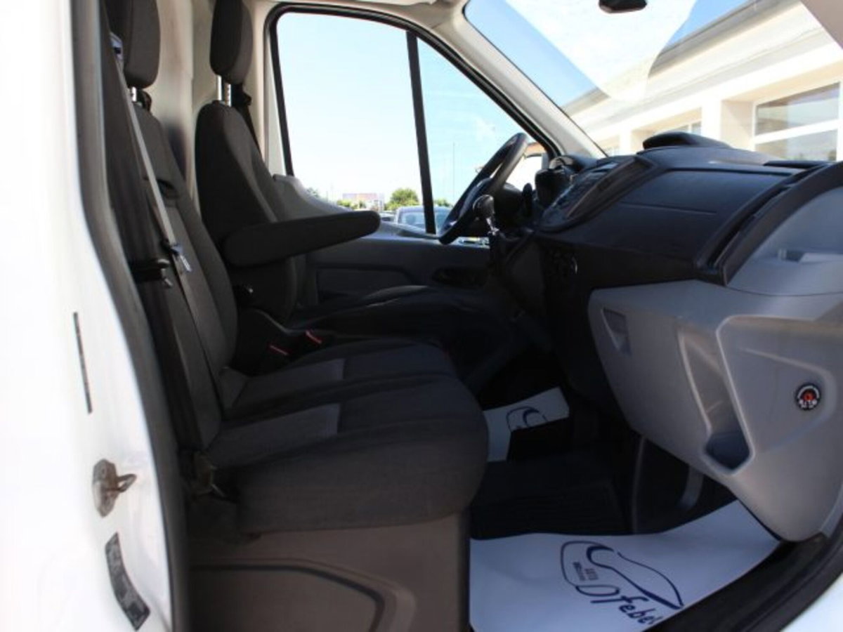 Ford Transit Furgone 350 2.0TDCi EcoBlue 4WD 130 PL-TM Furgone Entry (17)
