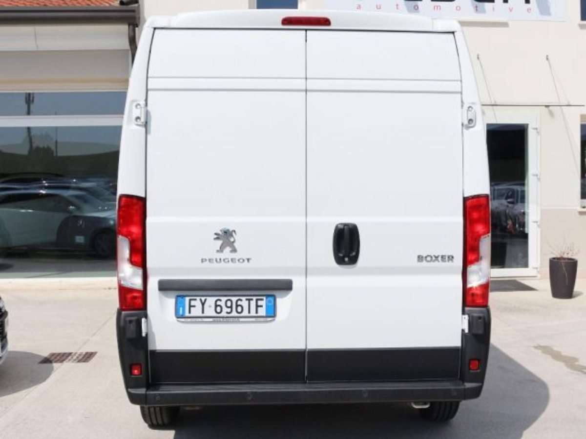 Peugeot Boxer Furgone 335 L2H2 2.2 bluehdi 140cv S&S vetrato (3)