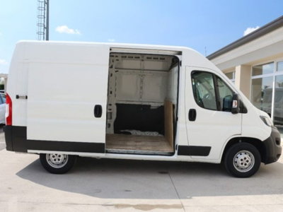 Peugeot Boxer Furgone 335 L2H2 2.2 bluehdi 140cv S&S vetrato (6)