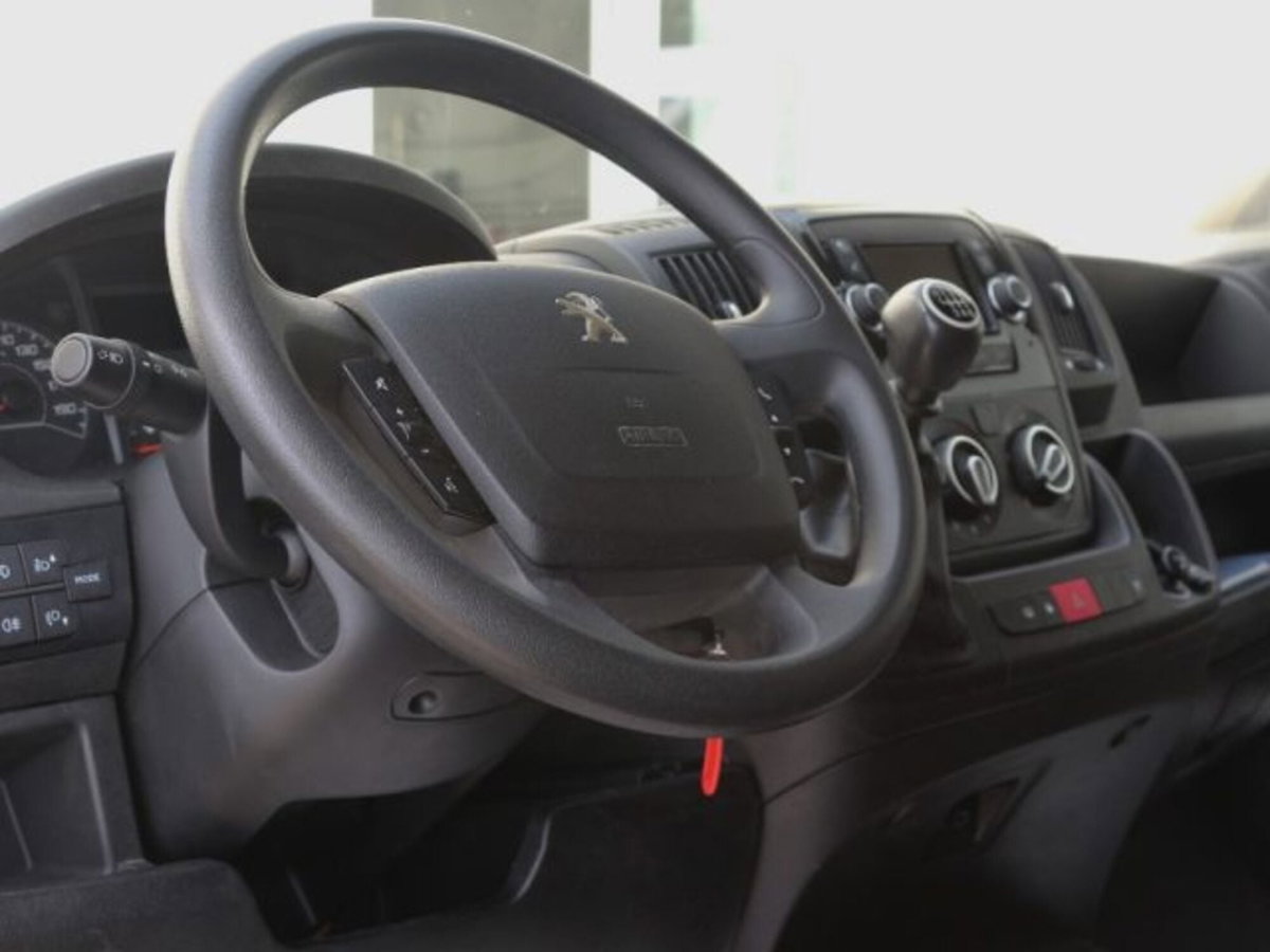 Peugeot Boxer Furgone 335 L2H2 2.2 bluehdi 140cv S&S vetrato (8)