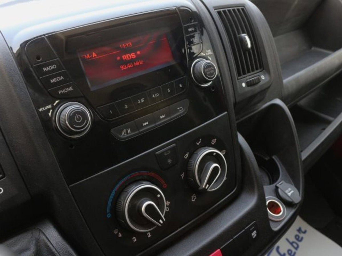 Peugeot Boxer Furgone 35 L3H2 2.2 diesel 140cv S&S vetrato at8 (10)