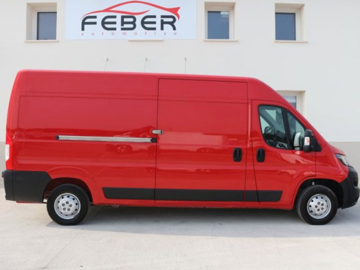 Peugeot Boxer Furgone 35 L3H2 2.2 diesel 140cv S&S vetrato at8 (5)