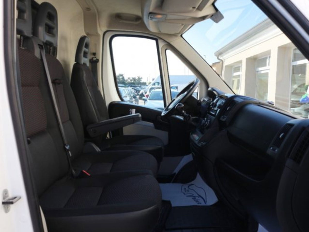 Peugeot Boxer Furgone 330 2.0 BlueHDi PC-TN Furgone (10)