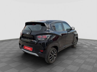 Mahindra KUV100 1.2 K8 (5)